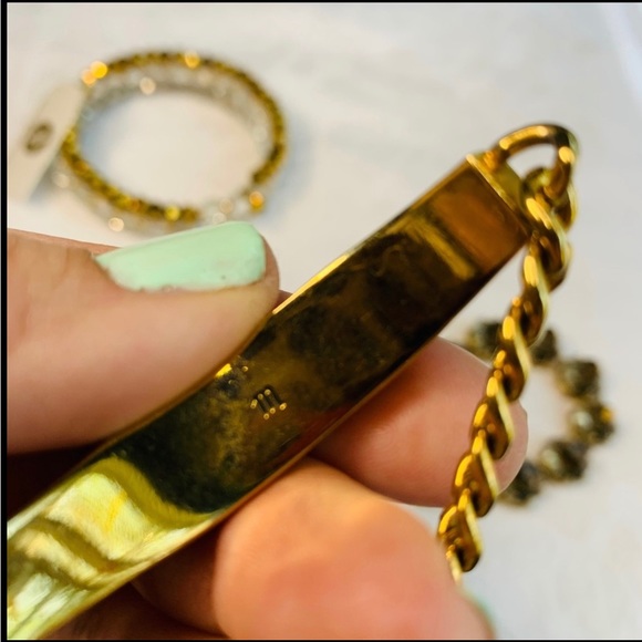COPY - Listing for @amberh2005 Includes one gold colored bar chain bracelet Mad… - Picture 2 of 3